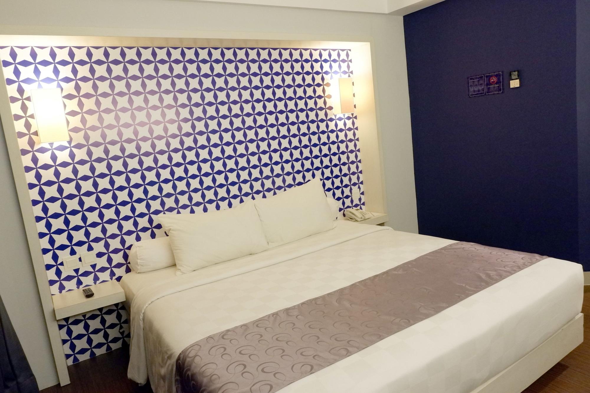 Crown Managed By Midtown Indonesia Hotel 4*