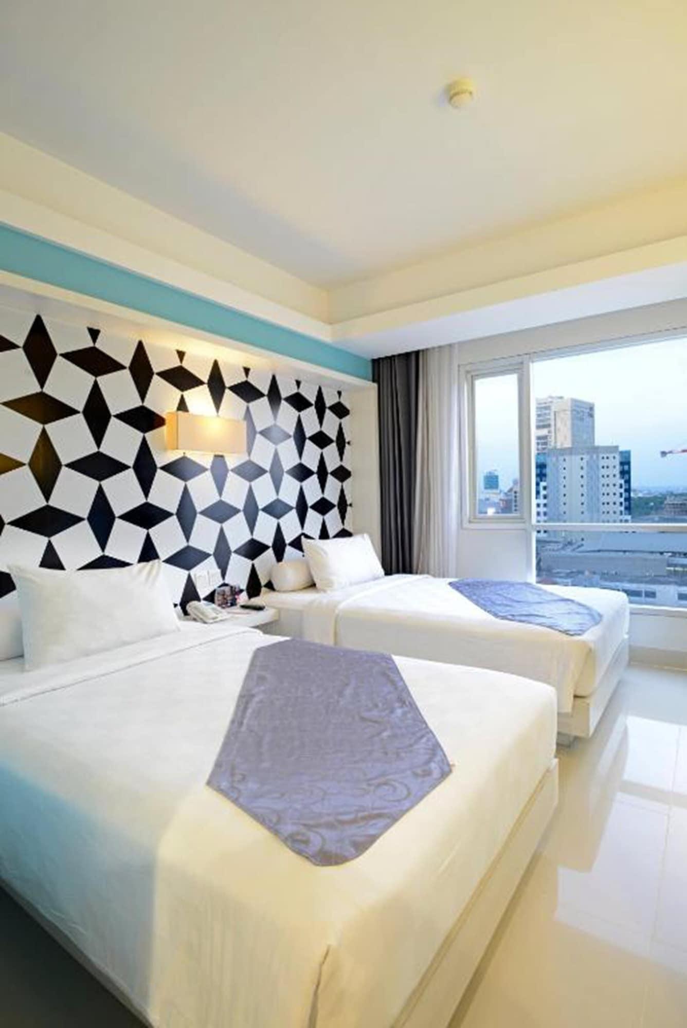 Crown Managed By Midtown Indonesia Hotel Surabaya