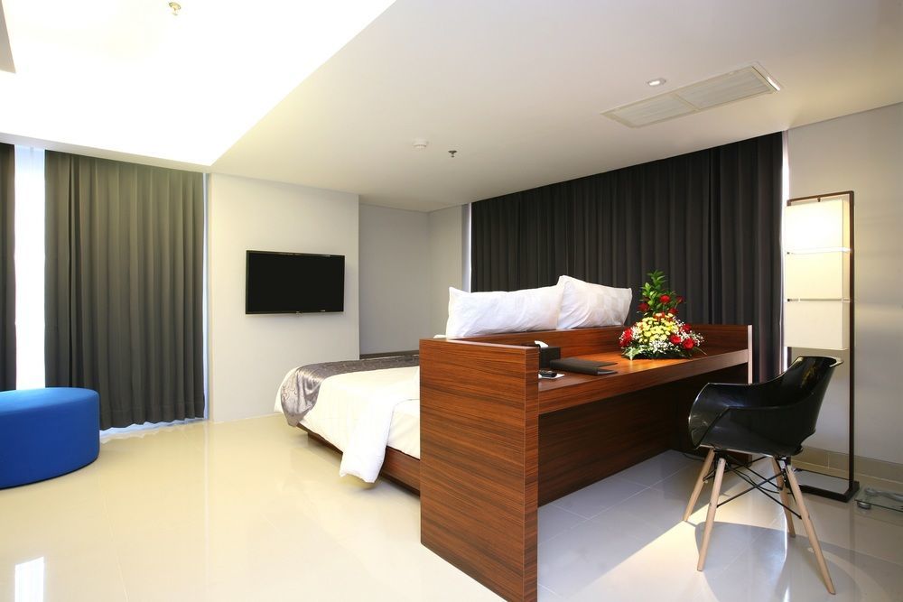Crown Managed By Midtown Indonesia